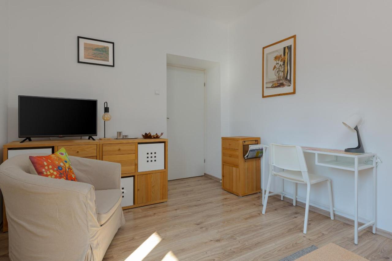 Apartment Bialobrzeska Warsaw By Noclegi Renters מראה חיצוני תמונה